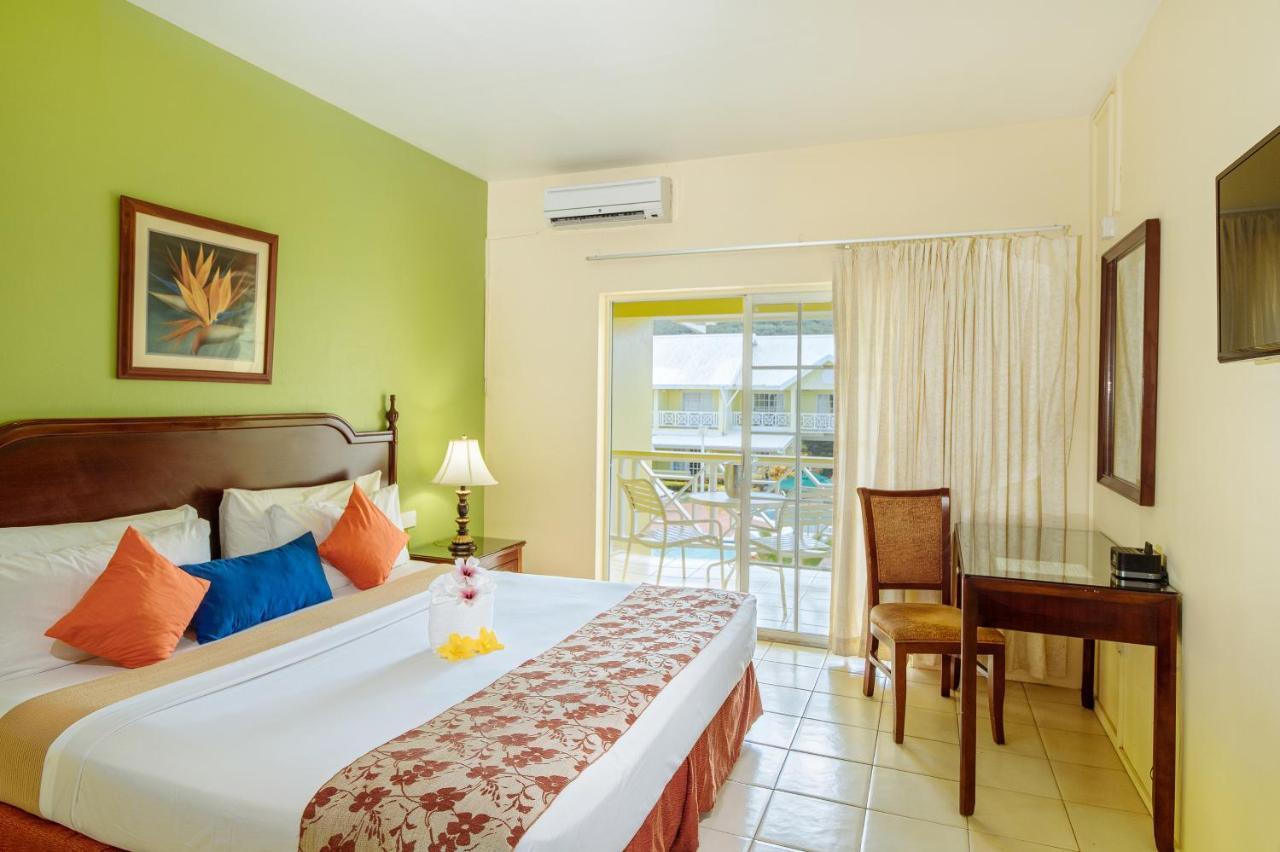 Bay Gardens Hotel Gros Islet Exteriör bild