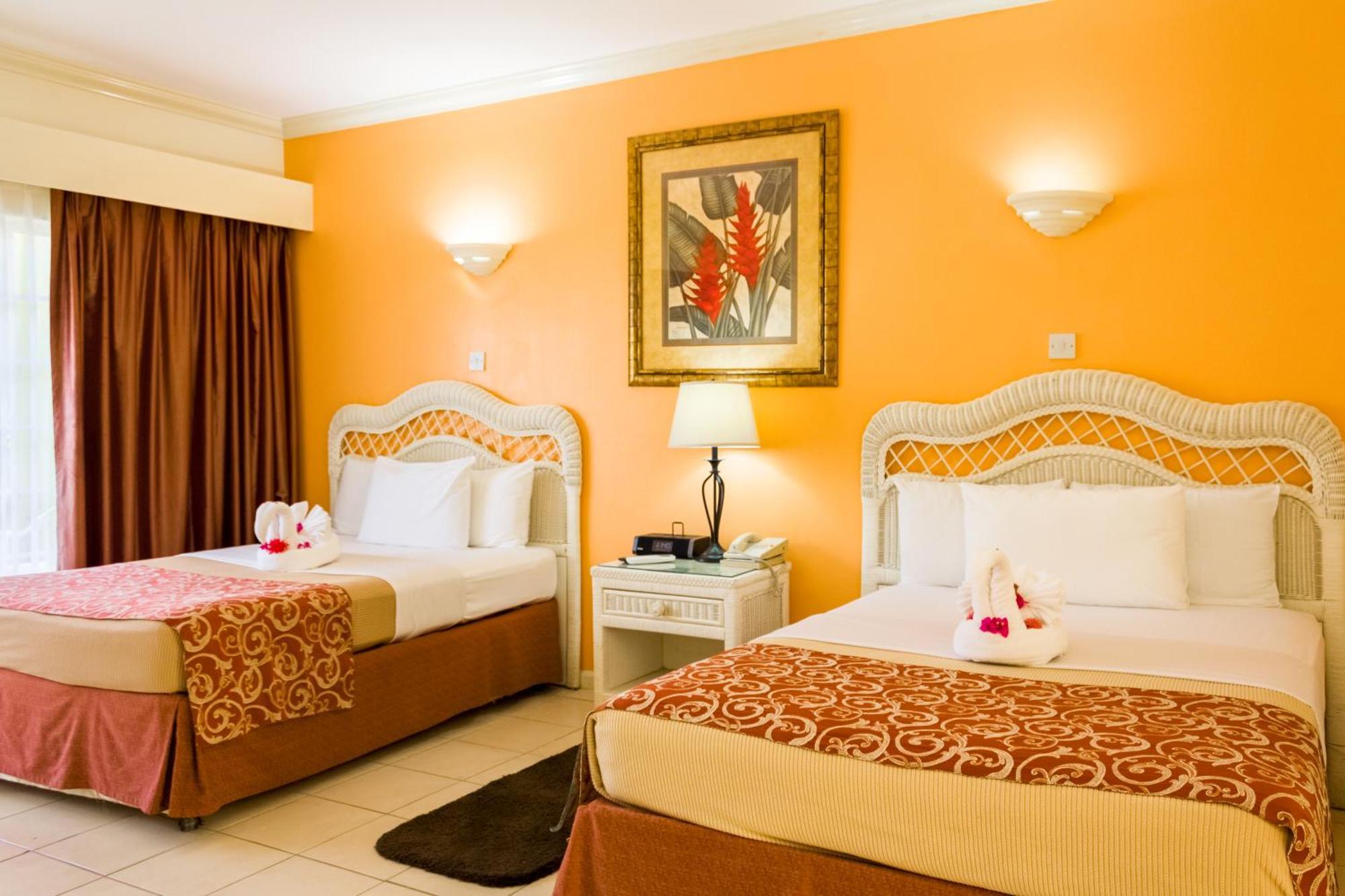 Bay Gardens Hotel Gros Islet Exteriör bild